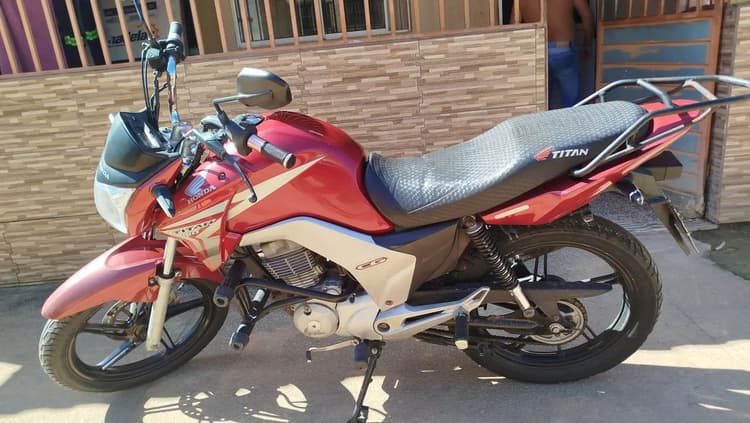 Vendo CG Titan 2014 já revisada 
