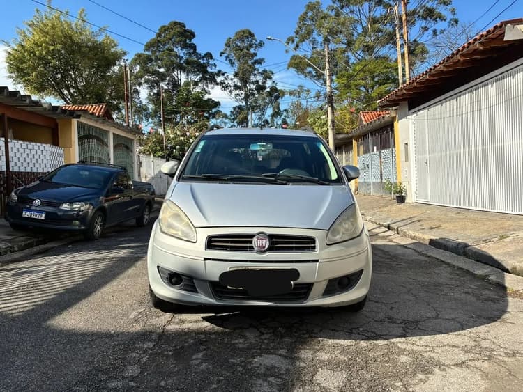 Fiat Idea Essence 1.6 Flex 16V 5P 2013