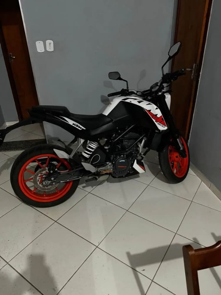VENDO KTM DUKE 200 