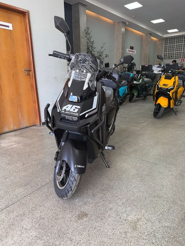 Scooter elétrica 0km.                                                            