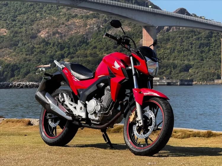 HONDA CB TWISTER