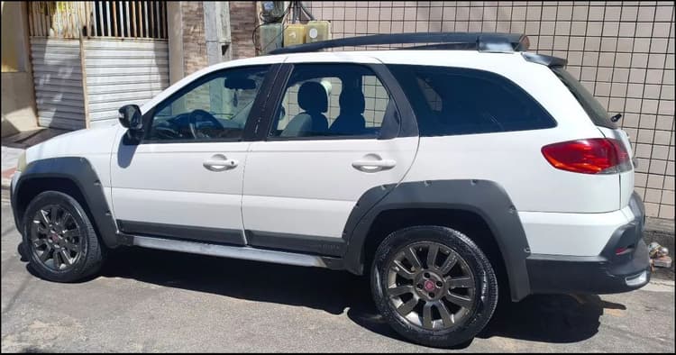 Fiat Palio Weekend Adventure Locker 1.8 Flex 2016