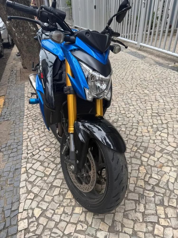 Suzuki 1000 Copacabana 