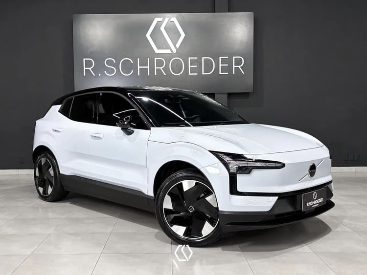 Volvo EX30 E40 Plus 2026