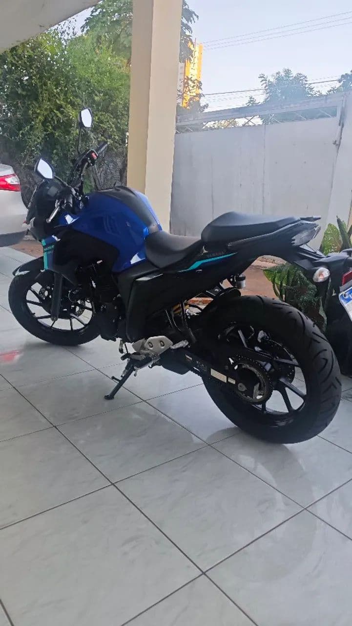 Moto Zero!!! Pouquíssimo uso. 