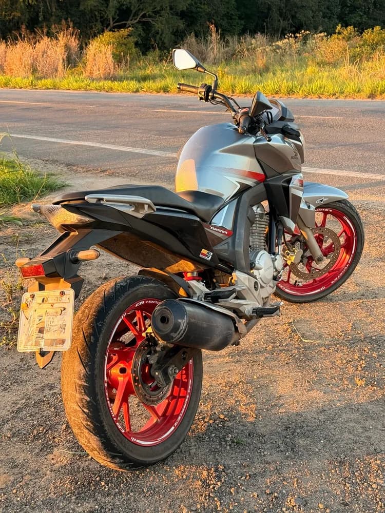 CB 250F Twister 2018