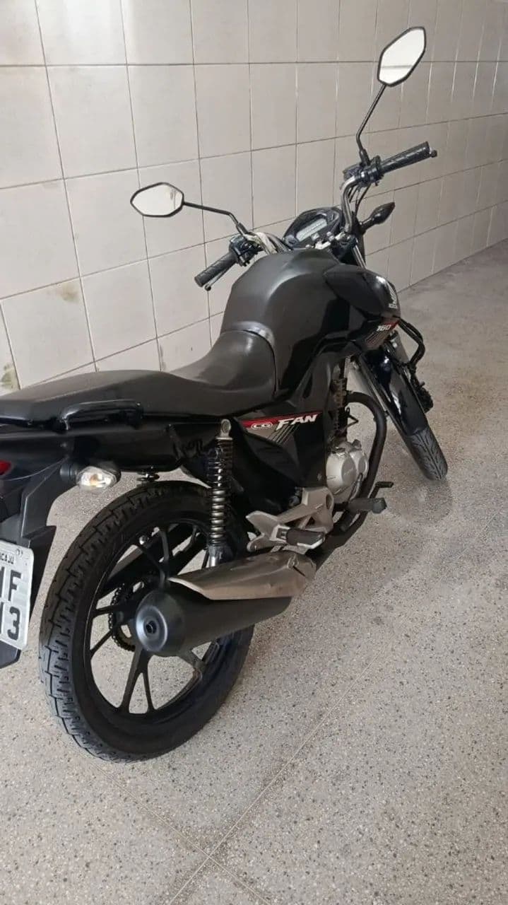 CG Titan 160
