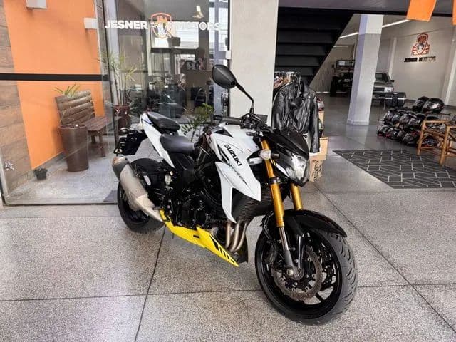 Suzuki GSX-S 750
