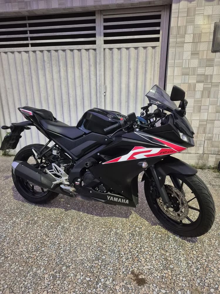 Yamaha r15