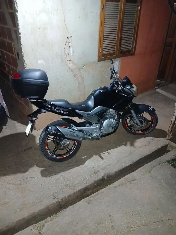 Fazer 250 ano modelo 2012