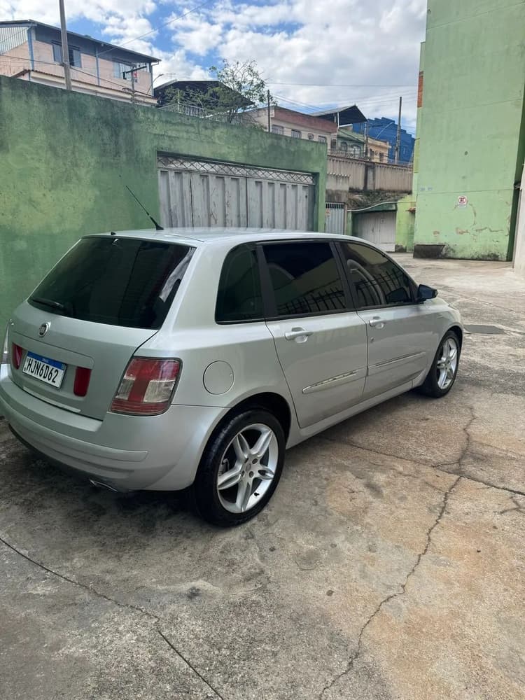Fiat Stilo Dualogic 1.8 Flex 8V 5P 2009