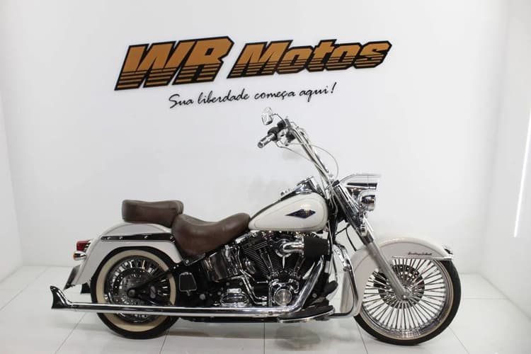HARLEY-DAVIDSON HERITAGE SOFTAIL CLASSIC