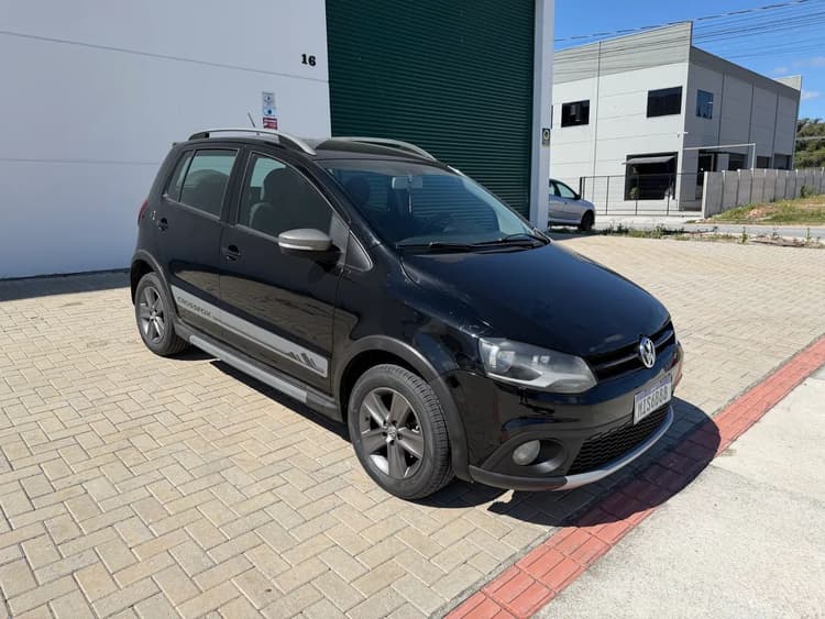 Volkswagen Crossfox 1.6 MI Total Flex 8V 5P 2012