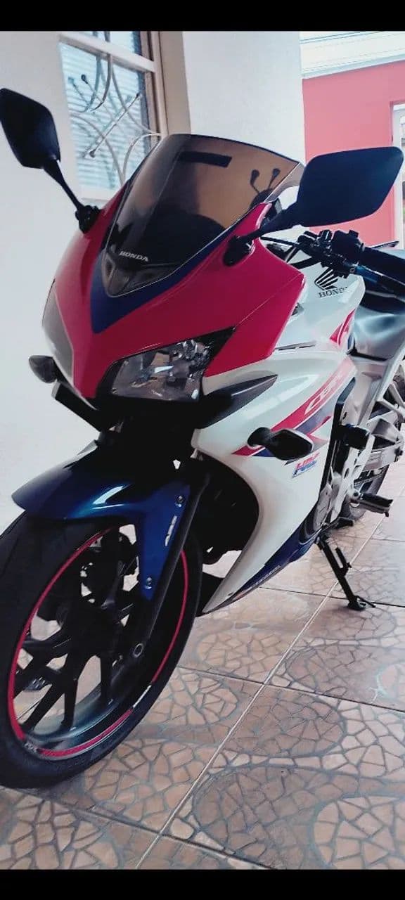 CBR 500r bem conservada toop