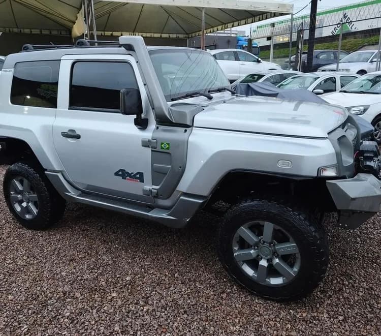 Troller T-4 4X4 3.2 20V TDI Cap. Rígida Diesel 2015