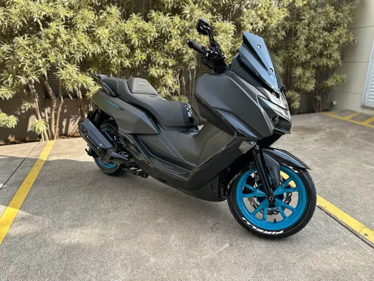 Maxsym 400 Gt personalizada 
