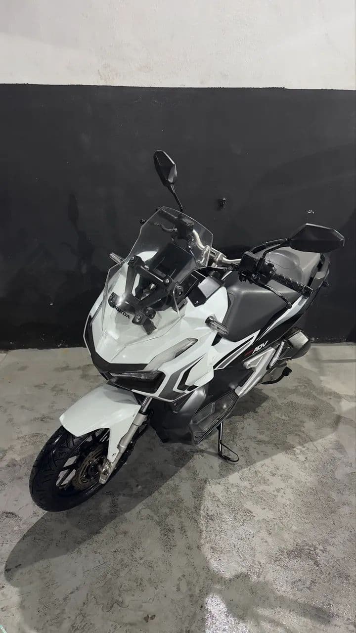 HONDA ADV 