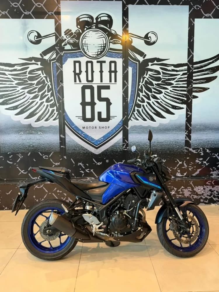 YAMAHA - MT 03