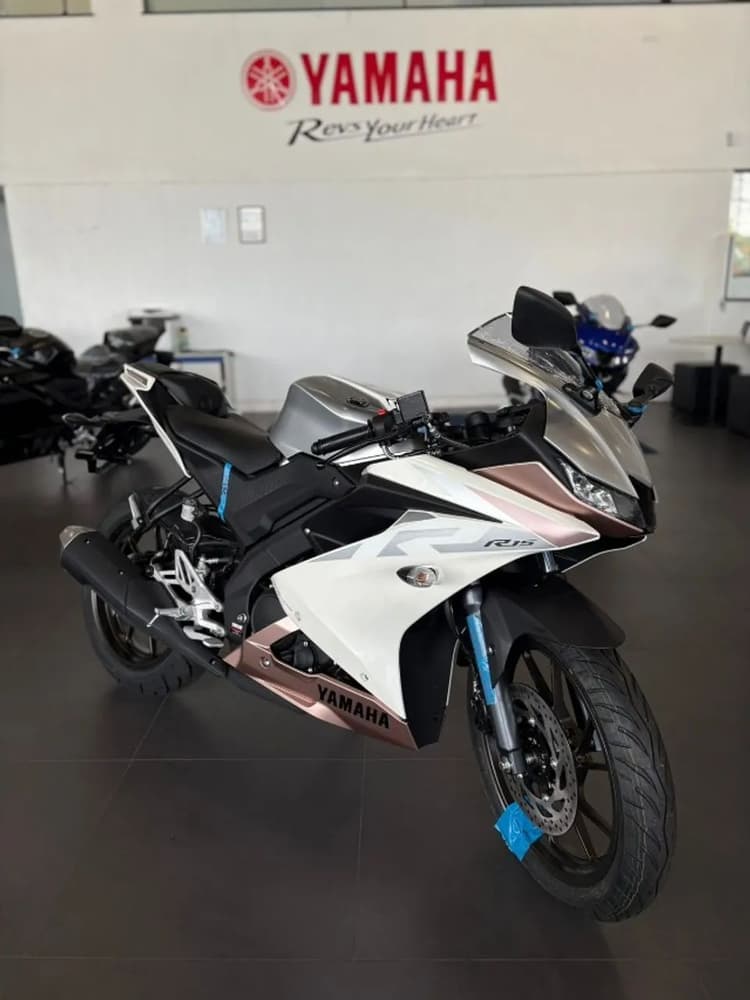 R15 ABS Pronta entrega / leandro