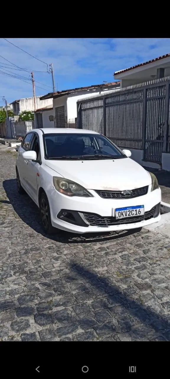 Chery Celer Hatch ACT 1.5 16V Flex 5P 2015