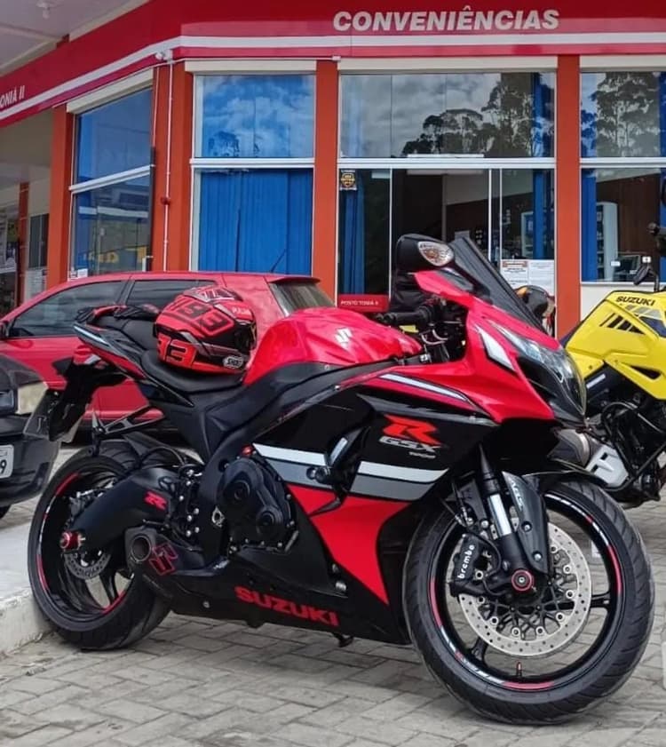 MOTO PARA PESSOAS EXIGENTES 
